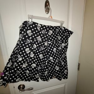 Hot topic skull skirt
